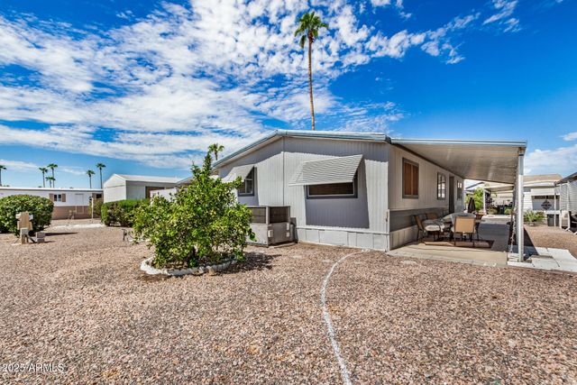 305 S VAL VISTA Drive 424, Mesa, AZ 85204