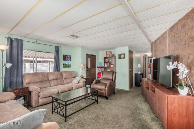 305 S VAL VISTA Drive 424, Mesa, AZ 85204