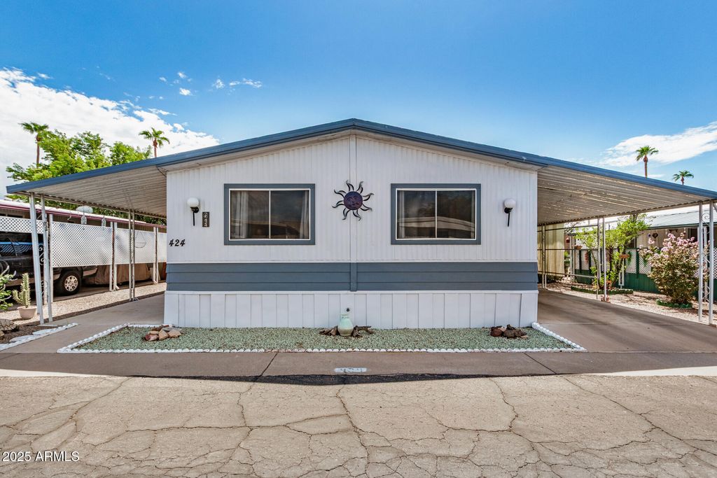 305 S VAL VISTA Drive 424, Mesa, AZ 85204