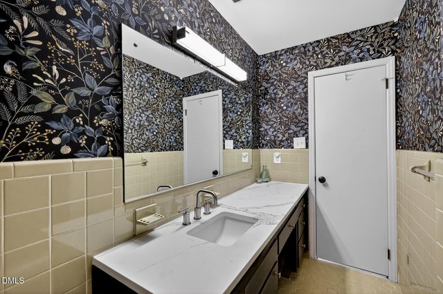2509 Elderwood Lane, Burlington, NC 27215