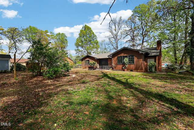 2509 Elderwood Lane, Burlington, NC 27215