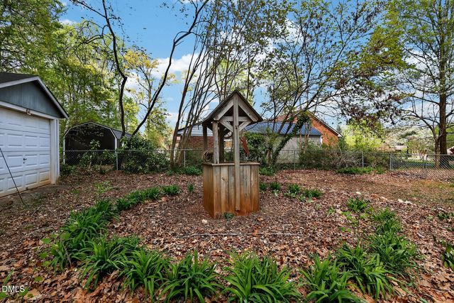 2509 Elderwood Lane, Burlington, NC 27215