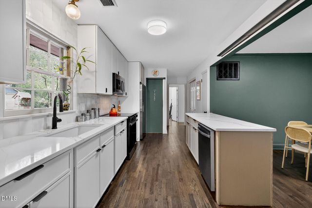 2509 Elderwood Lane, Burlington, NC 27215