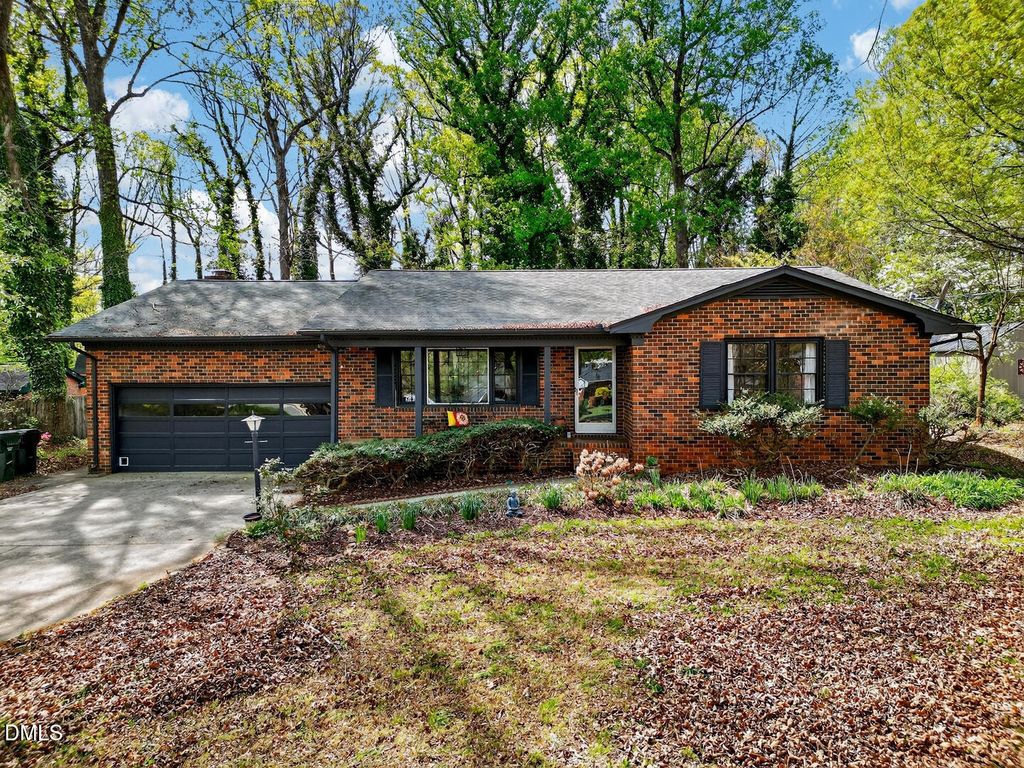 2509 Elderwood Lane, Burlington, NC 27215