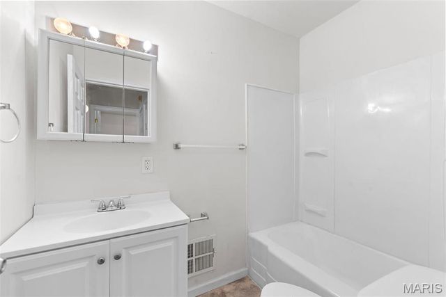 2946 Hilleman Avenue, St Louis, MO 63114