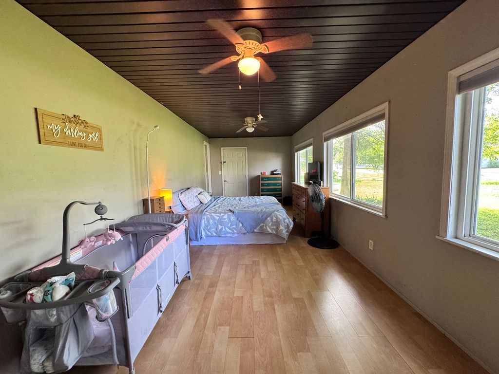 Image 38 of property listing at 203 W Poplar Street, Odin, IL 62870