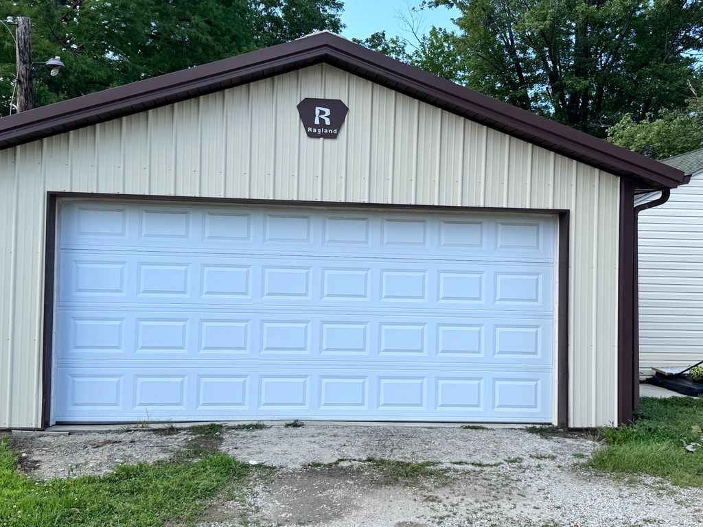 Image 48 of property listing at 203 W Poplar Street, Odin, IL 62870