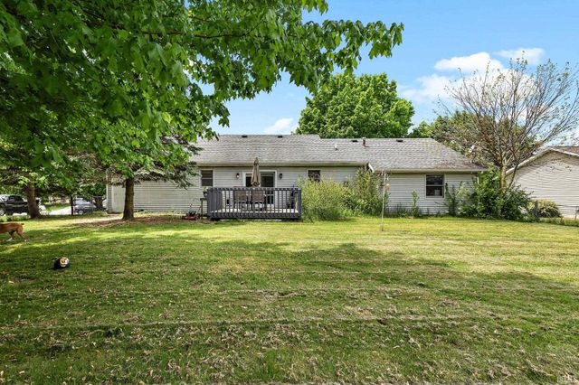 608 Fieldstone Lane, Middlebury, IN 46540