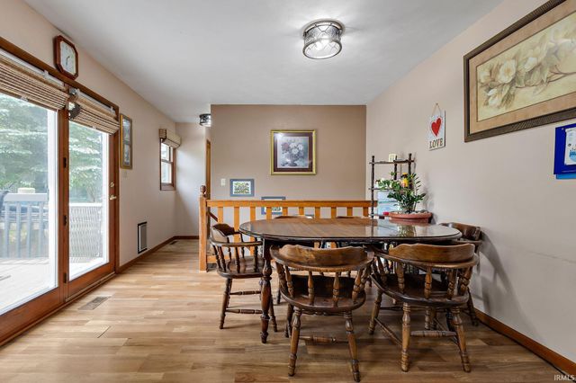 608 Fieldstone Lane, Middlebury, IN 46540