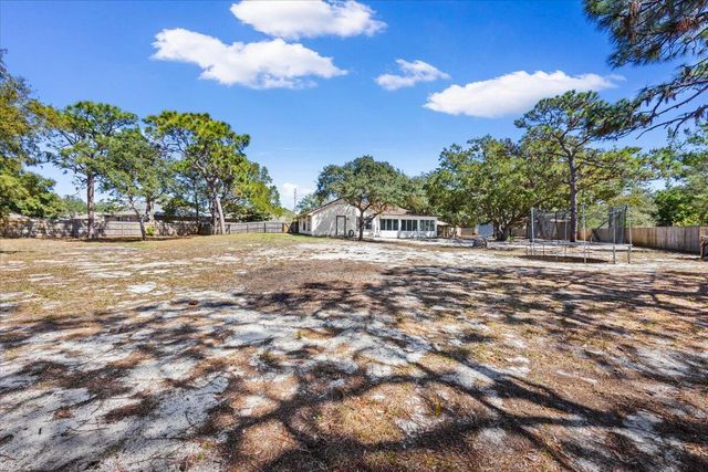 2029 Colby Court, Navarre, FL 32566