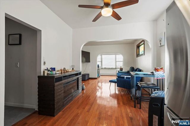 436 Undercliff Avenue 1, Edgewater, NJ 07020