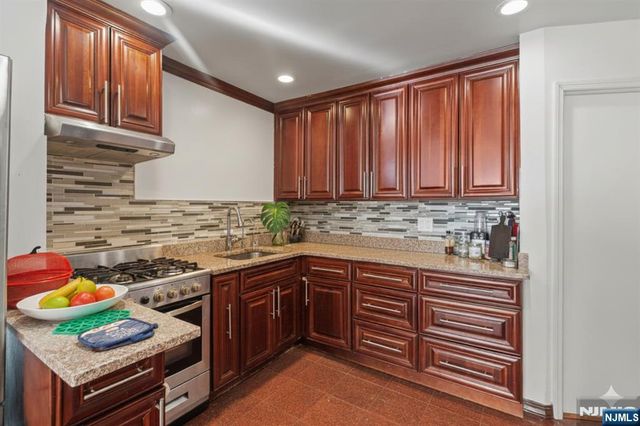 436 Undercliff Avenue 1, Edgewater, NJ 07020