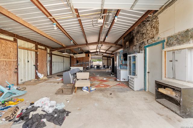 2633 County Road 120, Marble Falls, TX 78654