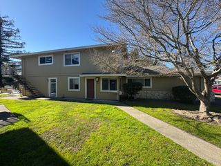 2529 Coffey Ln, Santa Rosa, CA 95403