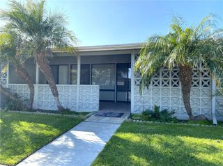 13265 Del Monte Dr., M12-35E, Seal Beach, CA 90740