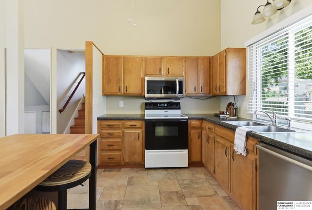 3856 N 100th Avenue, Omaha, NE 68134