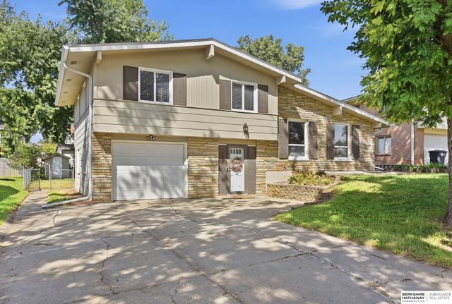 3856 N 100th Avenue, Omaha, NE 68134