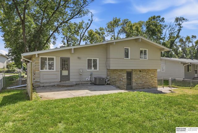 3856 N 100th Avenue, Omaha, NE 68134