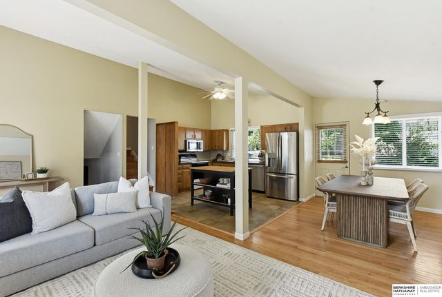 3856 N 100th Avenue, Omaha, NE 68134