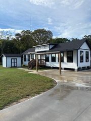4384 Cr 197 D, Alvin, TX 77511