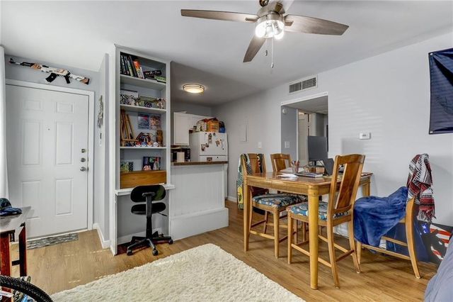 1000 W 26th ST 109, Austin, TX 78705