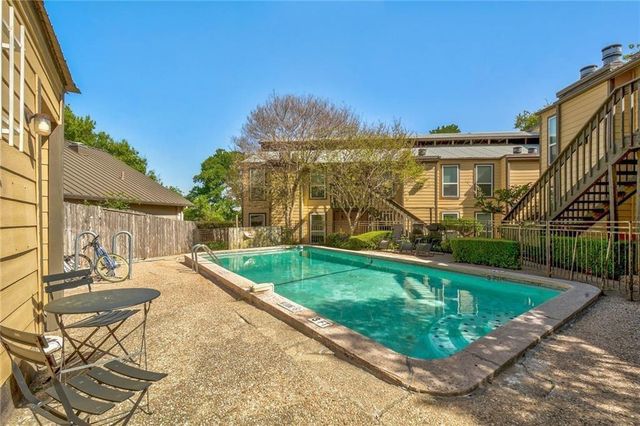 1000 W 26th ST 109, Austin, TX 78705