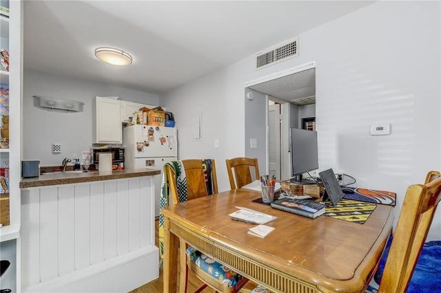 1000 W 26th ST 109, Austin, TX 78705