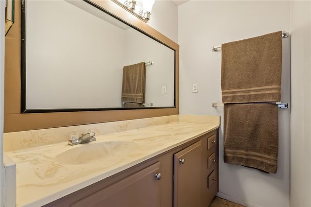 7825 S Whitewing Drive, Mohave Valley, AZ 86440