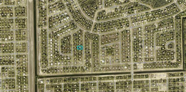 742 Longbow LN, Lehigh Acres, FL 33972