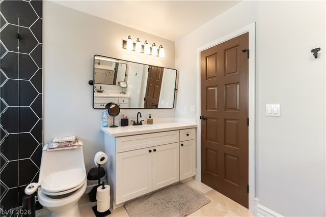 2845 QUEENS COURTYARD Drive, Las Vegas, NV 89109