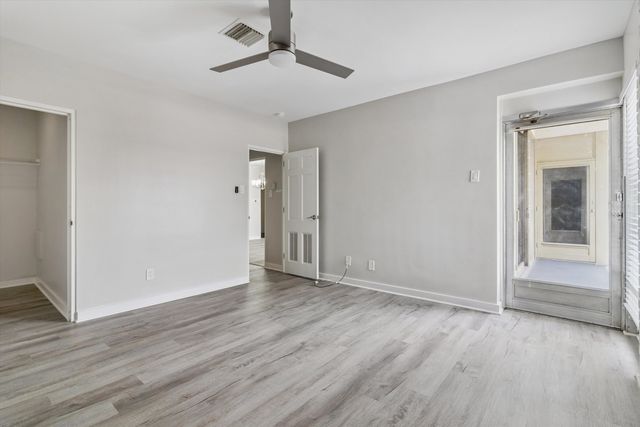 2195 Poplar Ave Apt 405, Memphis, TN 38104