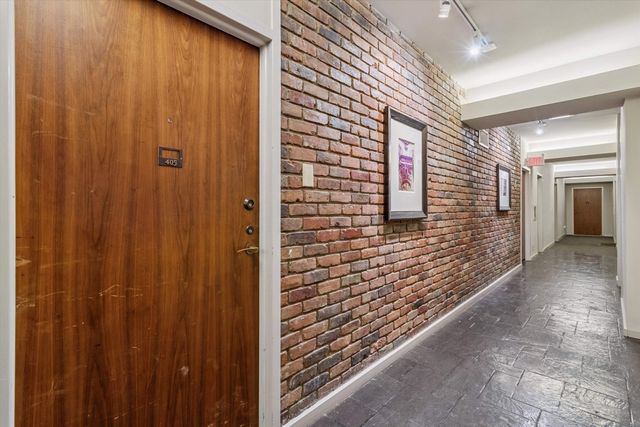 2195 Poplar Ave Apt 405, Memphis, TN 38104