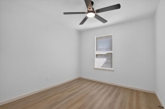 237 E Malone Avenue, Crowley, TX 76036