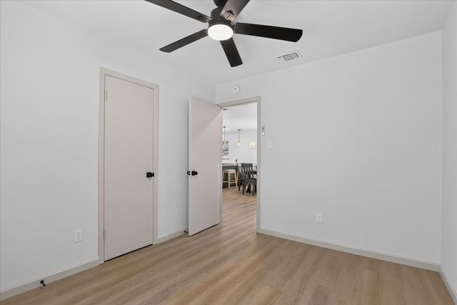 237 E Malone Avenue, Crowley, TX 76036