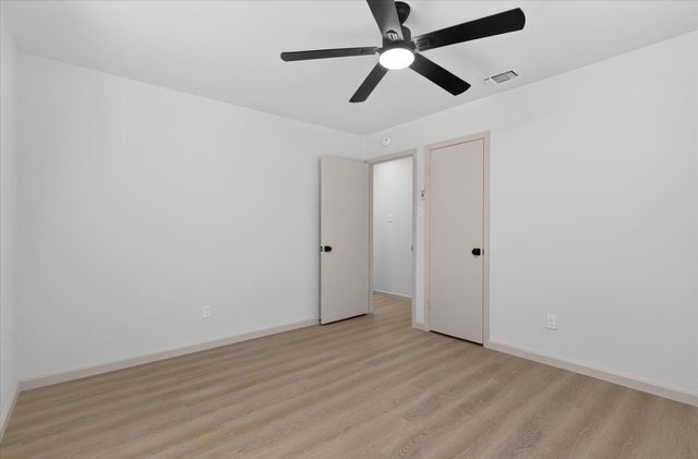 237 E Malone Avenue, Crowley, TX 76036