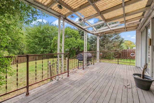 1132 Evergreen Drive, Carol Stream, IL 60188