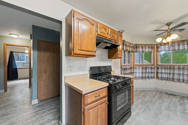 1132 Evergreen Drive, Carol Stream, IL 60188