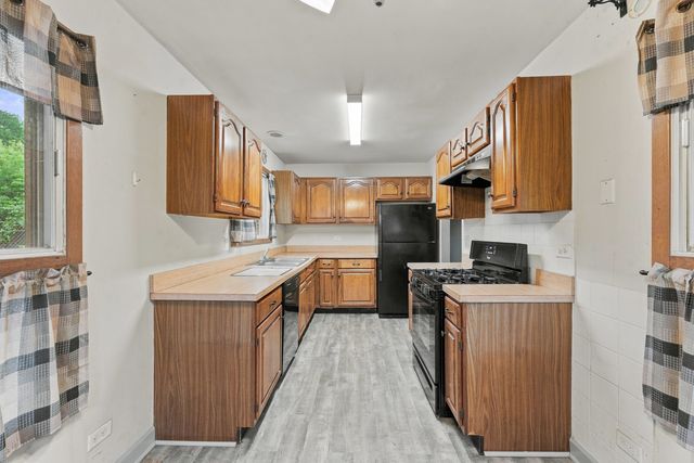 1132 Evergreen Drive, Carol Stream, IL 60188