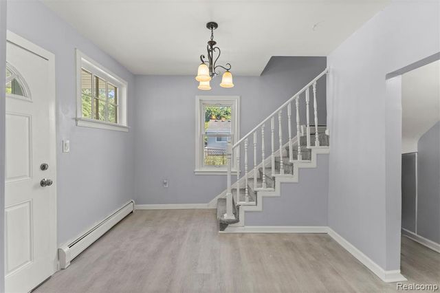 11785 Mortenview Drive, Taylor, MI 48180