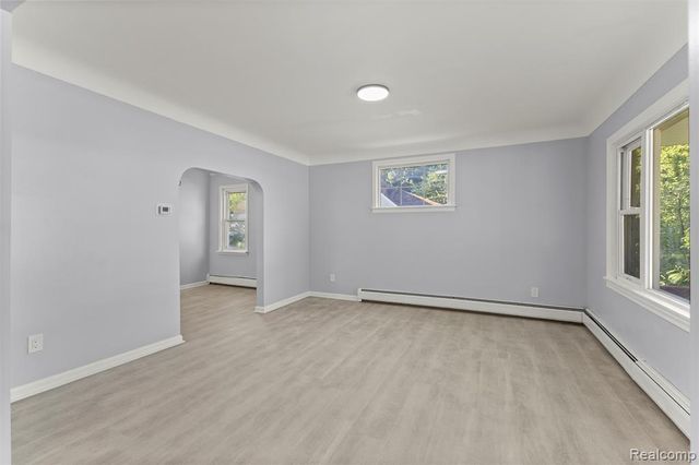 11785 Mortenview Drive, Taylor, MI 48180