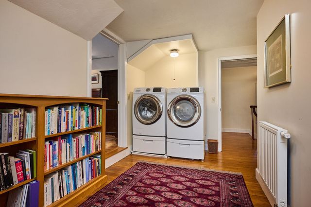 236 N. Maple St., Northampton, MA 01062