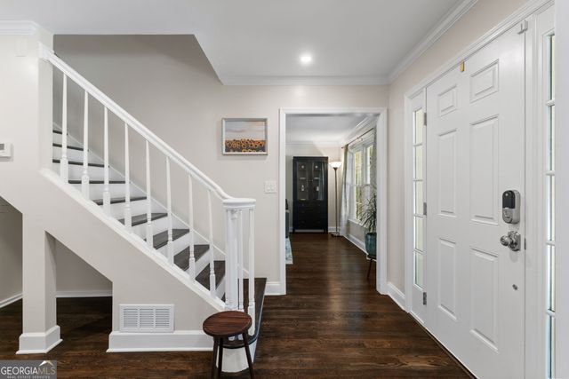 5090 Larry Lane, Marietta, GA 30068