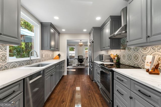 5090 Larry Lane, Marietta, GA 30068