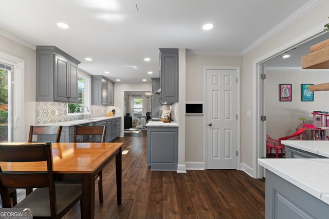 5090 Larry Lane, Marietta, GA 30068