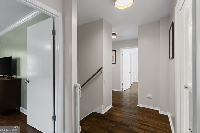 5090 Larry Lane, Marietta, GA 30068