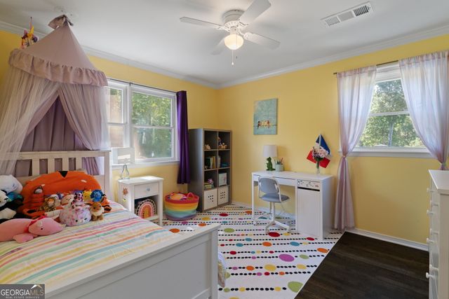 5090 Larry Lane, Marietta, GA 30068