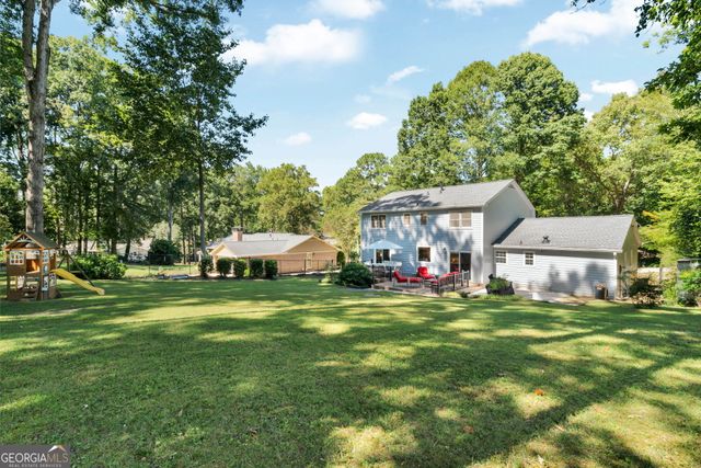 5090 Larry Lane, Marietta, GA 30068