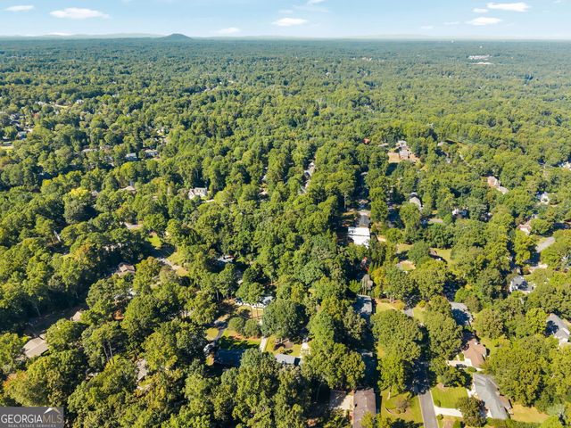 5090 Larry Lane, Marietta, GA 30068