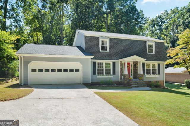 5090 Larry Lane, Marietta, GA 30068