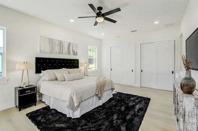 319 CEDAR LANE, Largo, FL 33770